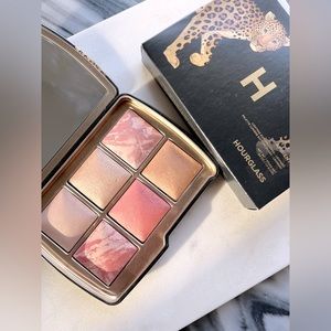 Hourglass Leopard palette with box.